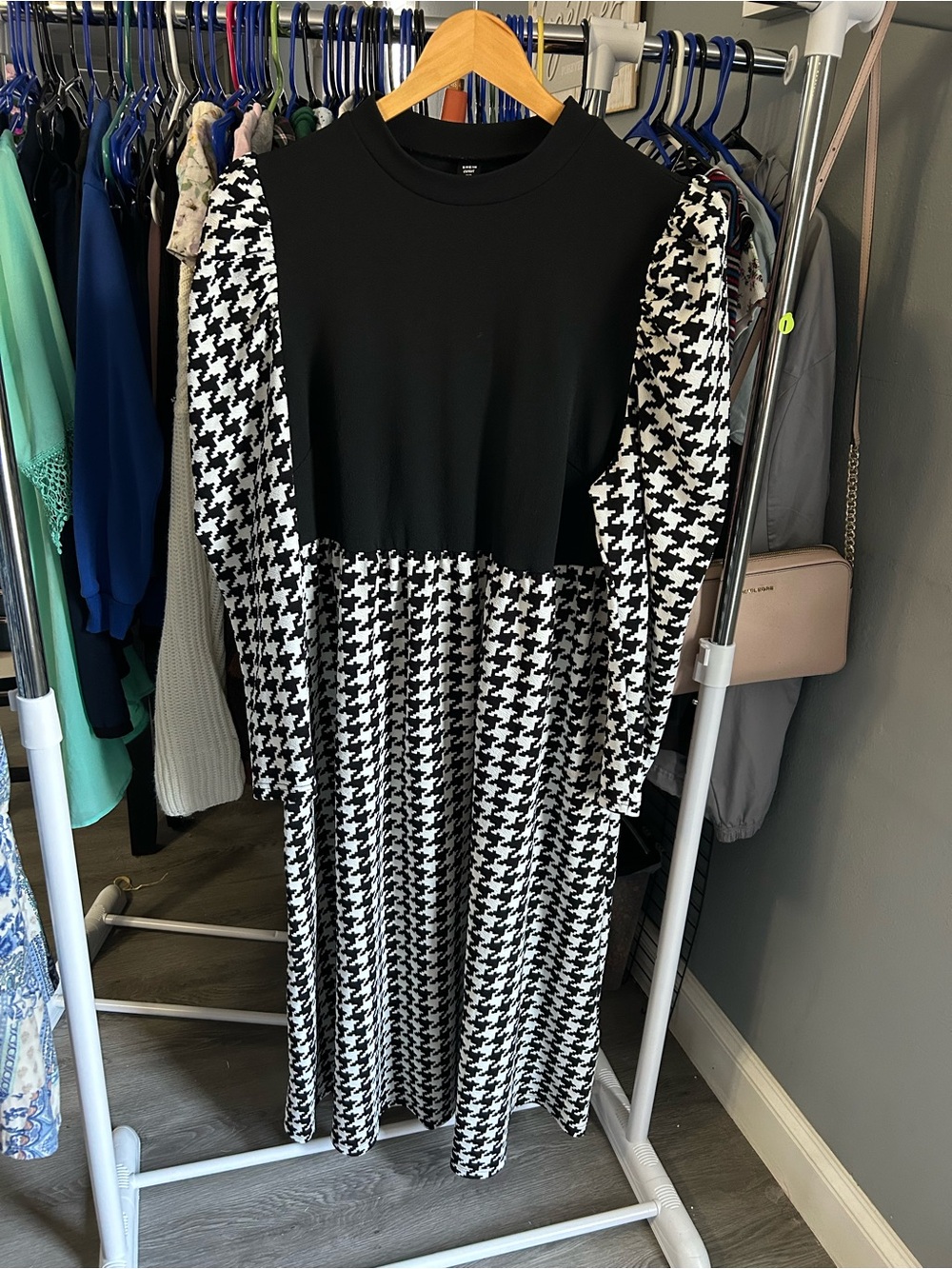 SHEIN Black and White Houndstooth Maxi Dress